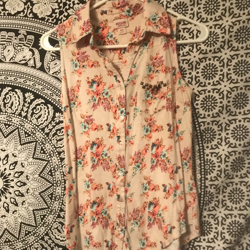 Mossimo button up tee